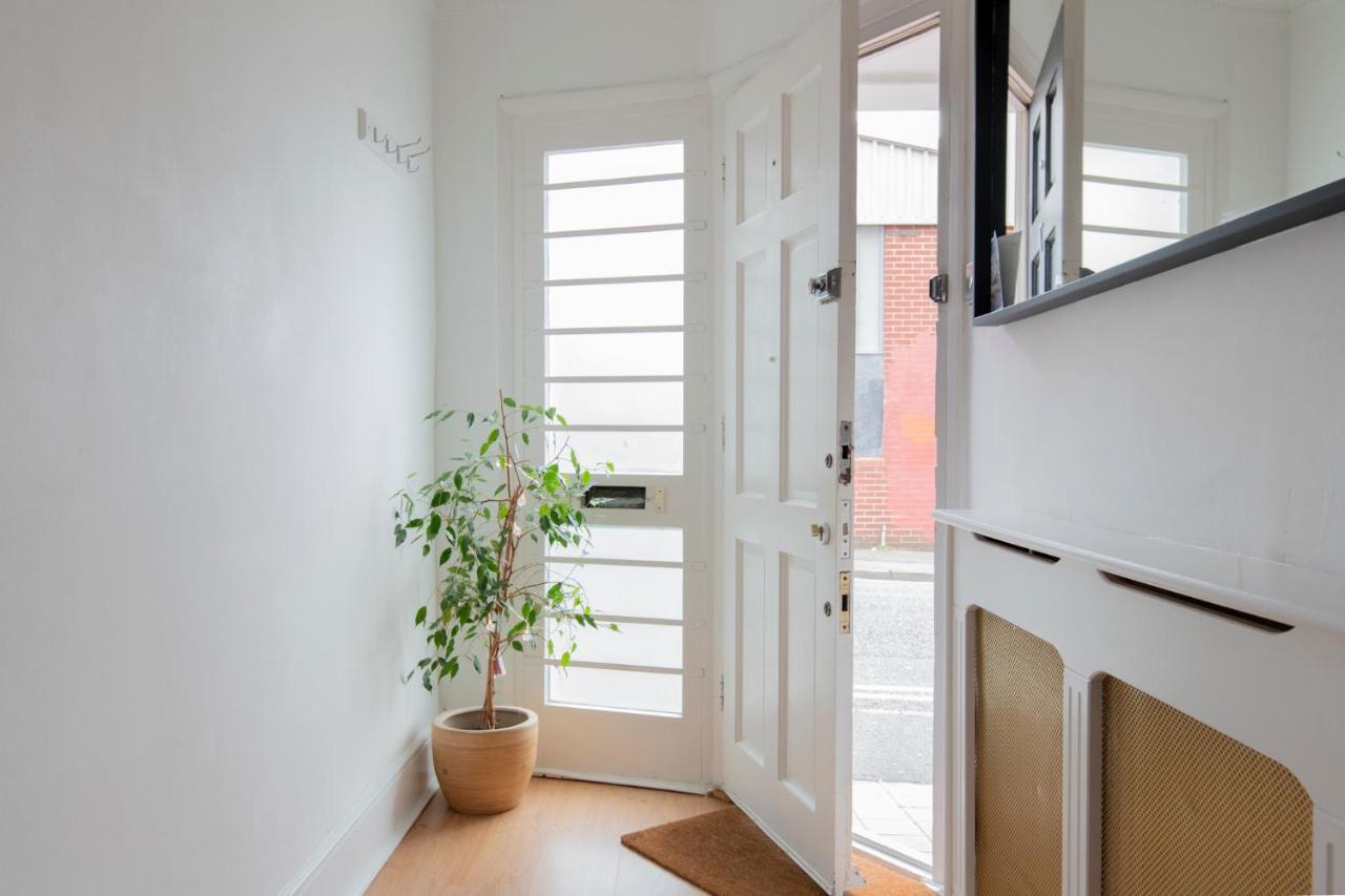 Apartmán Fantastic 3 Bed Brighton House- Sleeps 6- Superfast Wifi And Garage Exteriér fotografie
